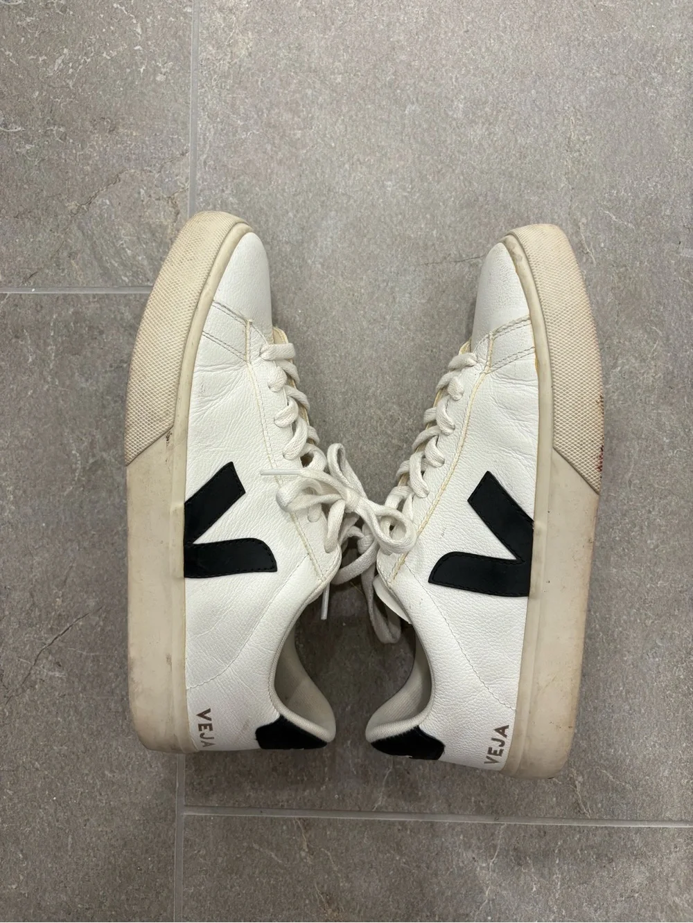 Veja Womens White Sneakers with Black V Emblem